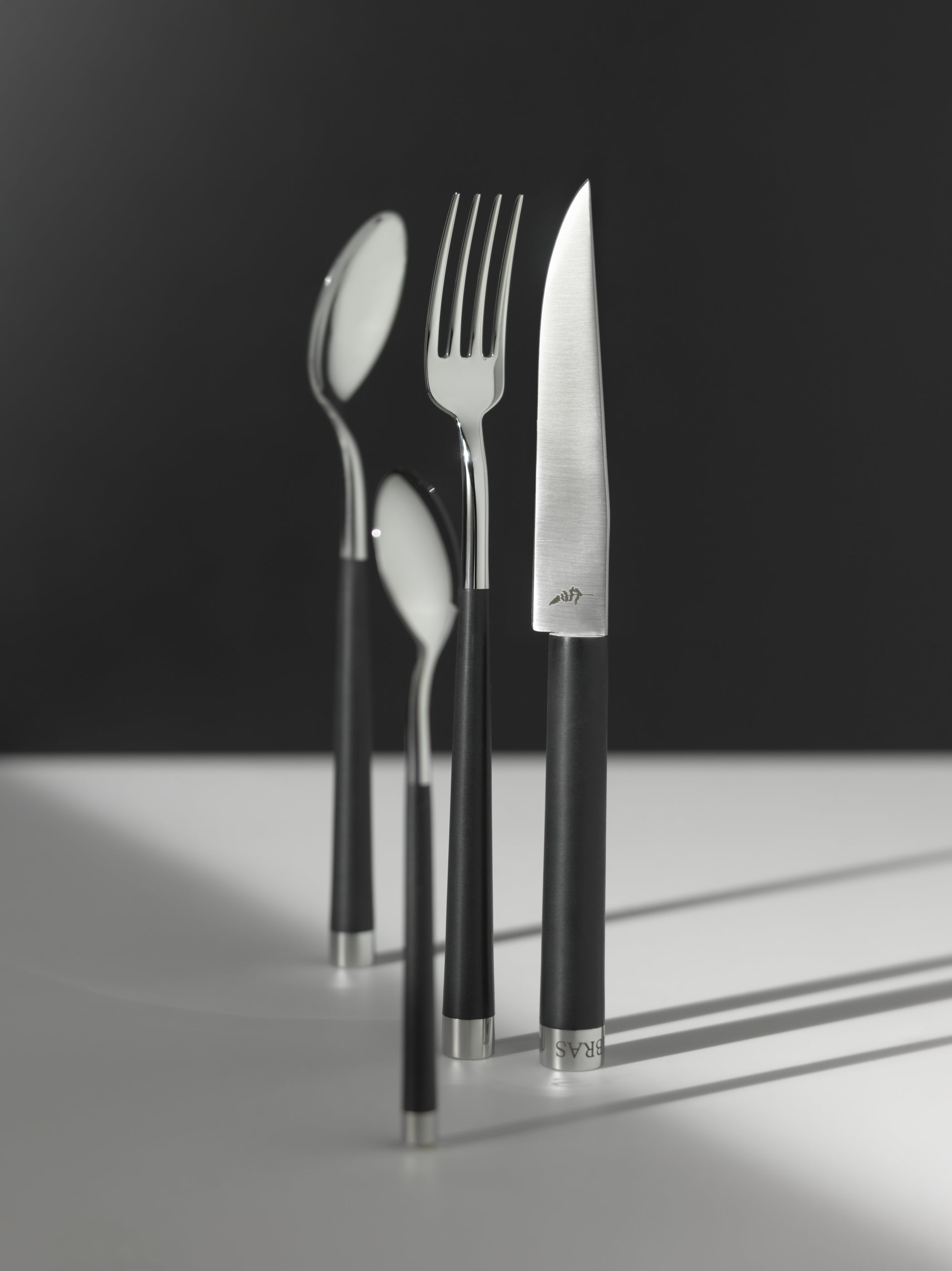 06060037.jpg?v=1759453702