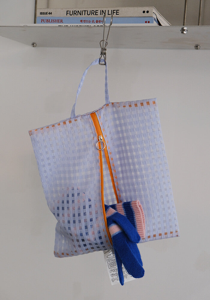 MINMIN·ミンミン | Glossy Cross Stripes Pouch (Sky Orange) – mmesh