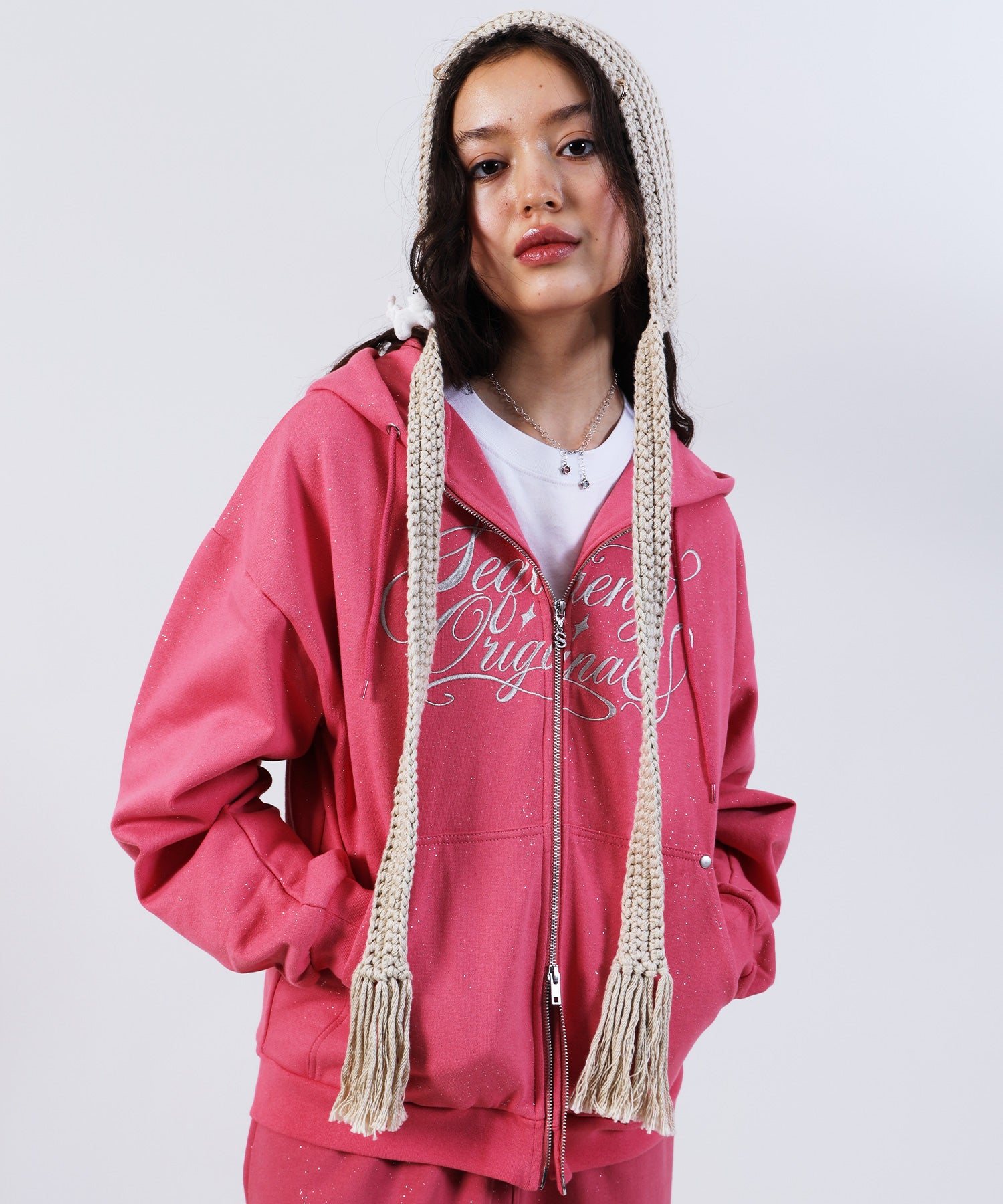 SEQUENZ（シークエンズ）】SQNZ LOGO GLITTER ZIP P/K / ジップ