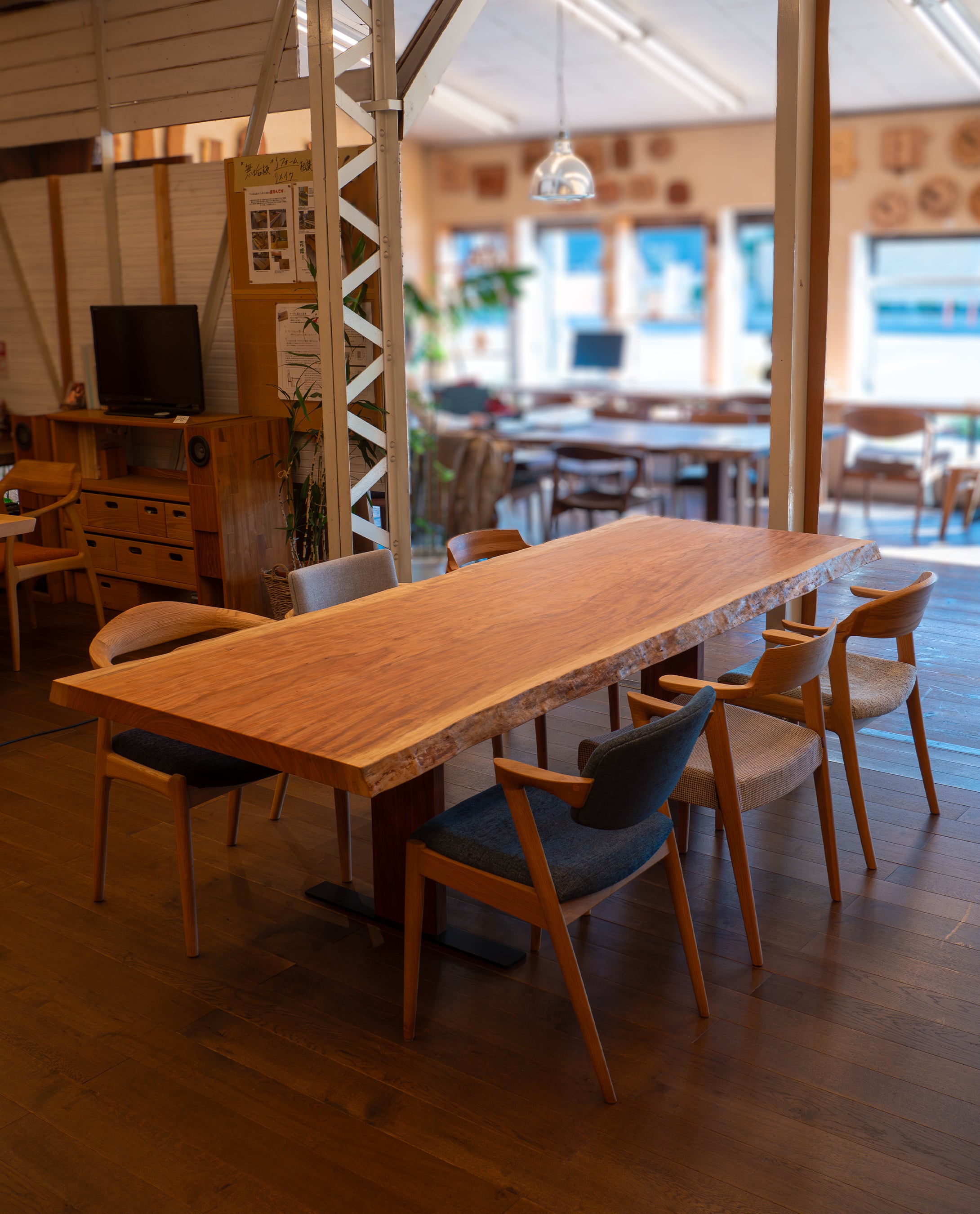 04-_-01.jpg?v=1698903640&width