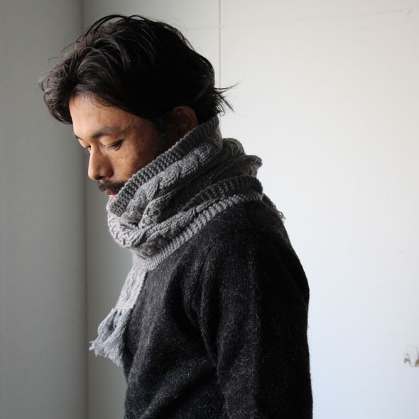 限定生産】カシミアハンドニットマフラー インバーアラン（INVERALLAN