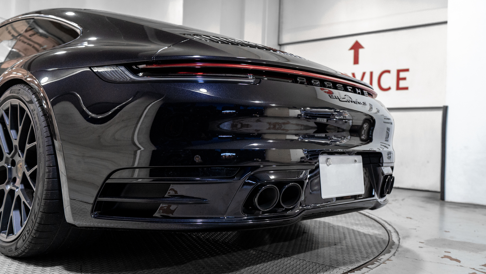 真っ黒な992 Carrera S！