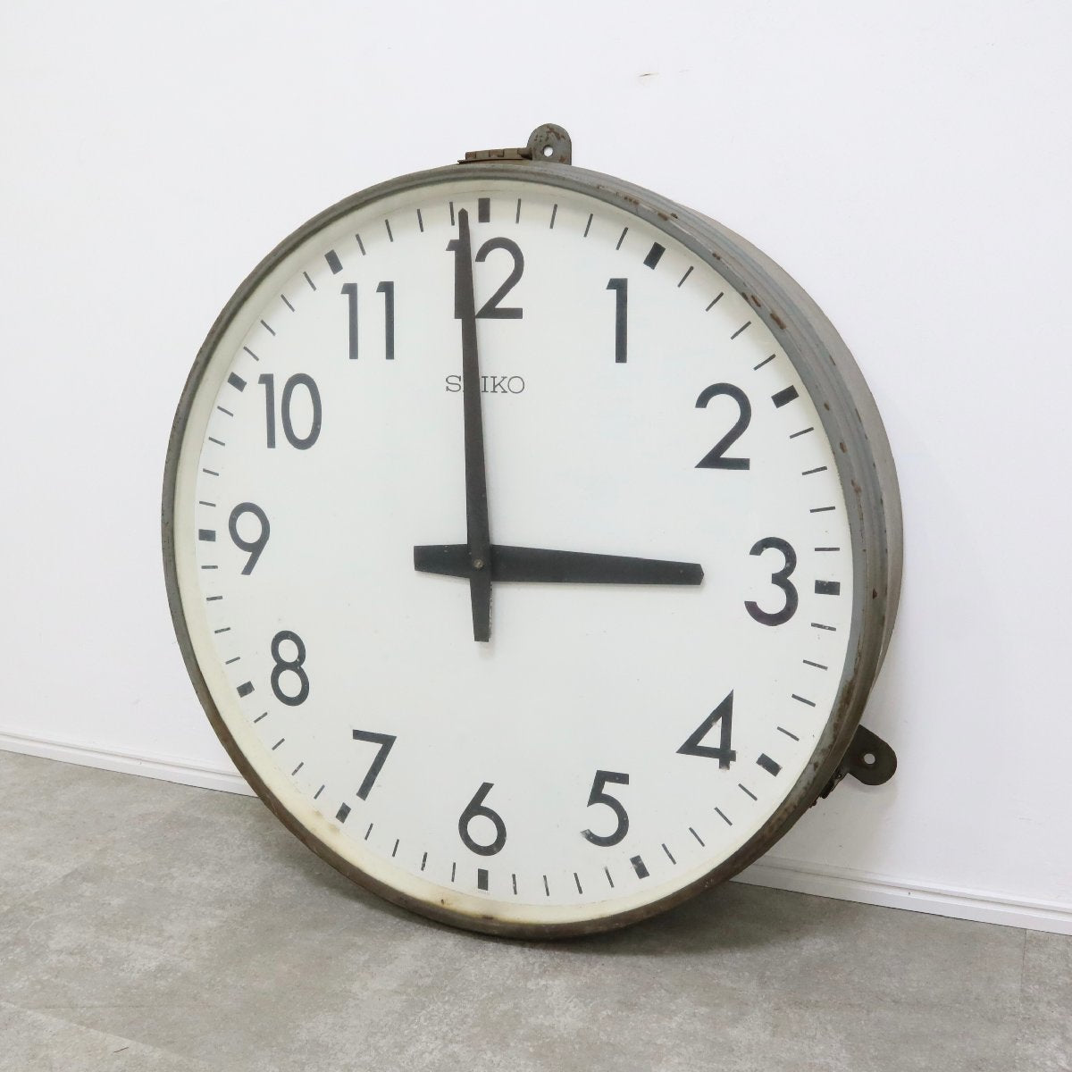 直径約70cm！学校にあった？？SEIKO 大型壁掛け時計【12E2212031