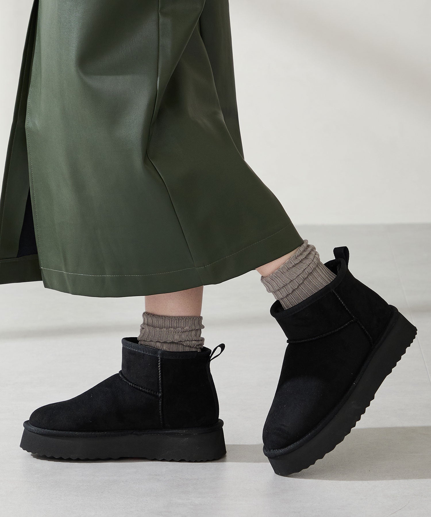 厚底ムートンショートブーツ/51409 – ORIENTALTRAFFIC