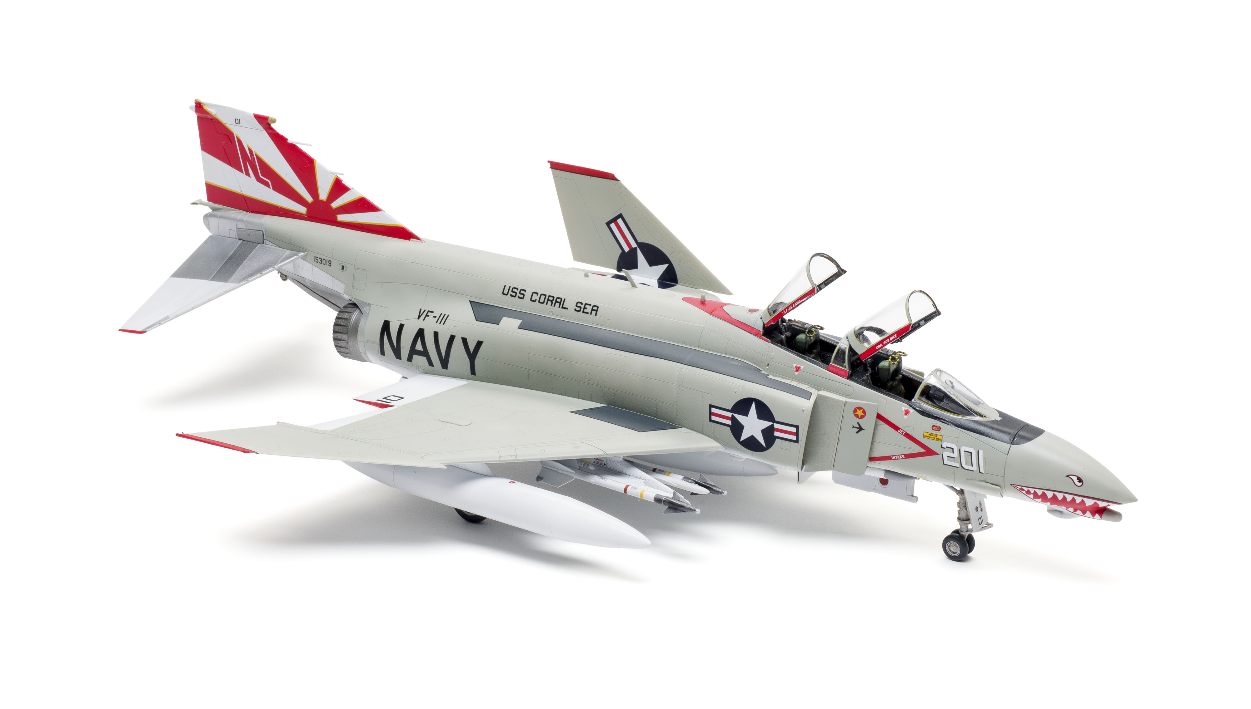 Build review of the Tamiya McDonnell Douglas F-4B Phantom II scale