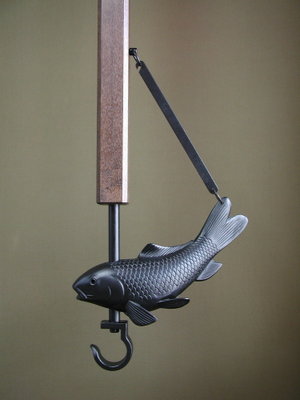 囲炉裏の上に吊ってある鍋って何？ 自在鉤(じざいかぎ)について教えて