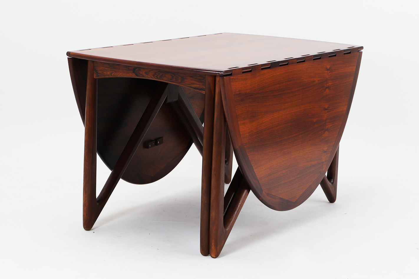 ゲートレッグテーブル | KAMADA