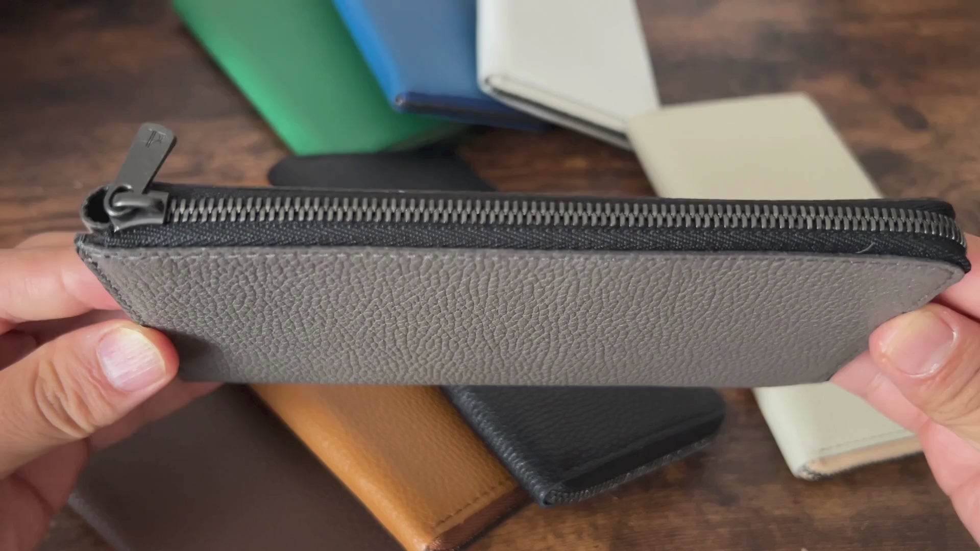il modo ZIP concept 水濡れ、傷に強い！最小を目指した長財布 – 革