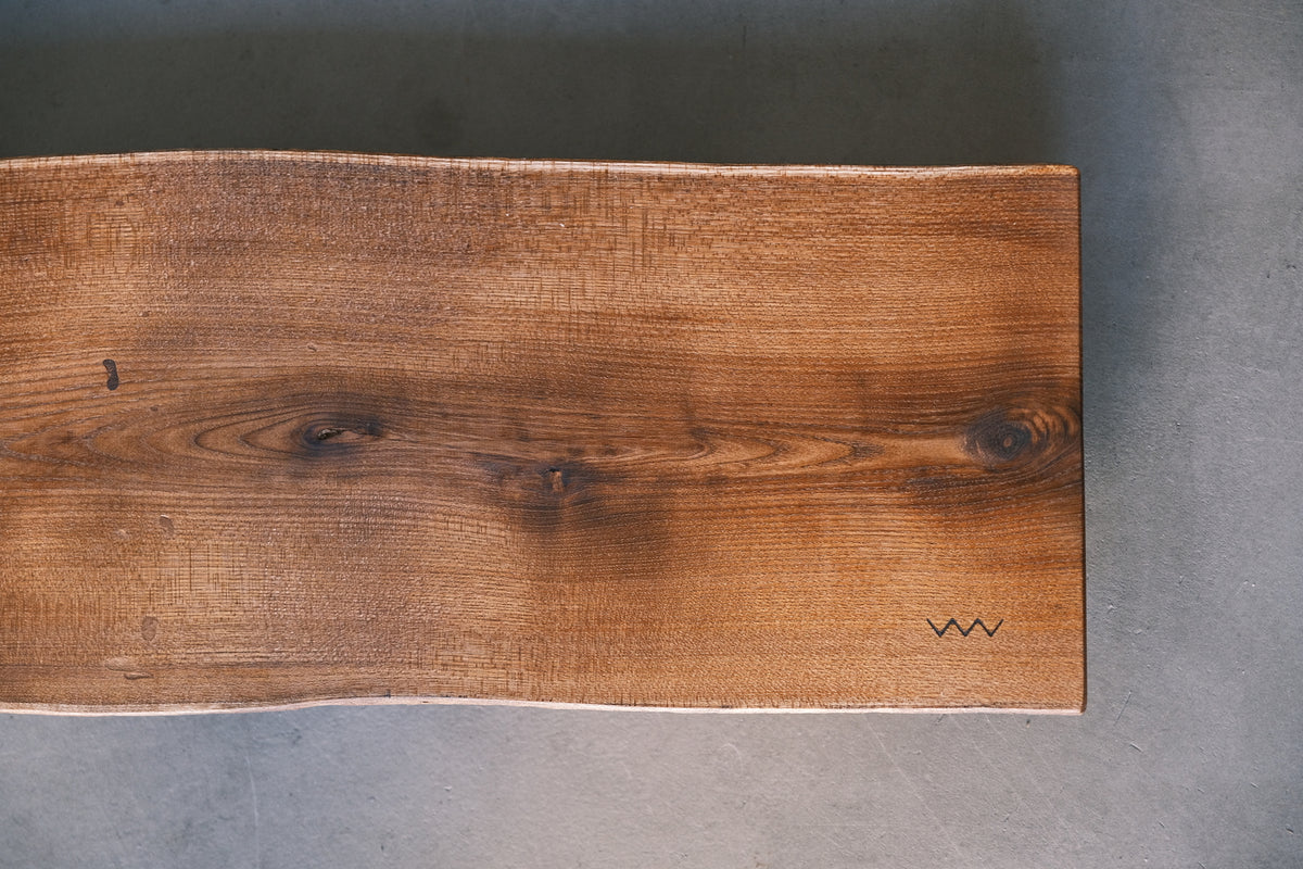 槐(エンジュ) 一枚板プレート | 520×180-190×30 mm – 一枚板テーブル