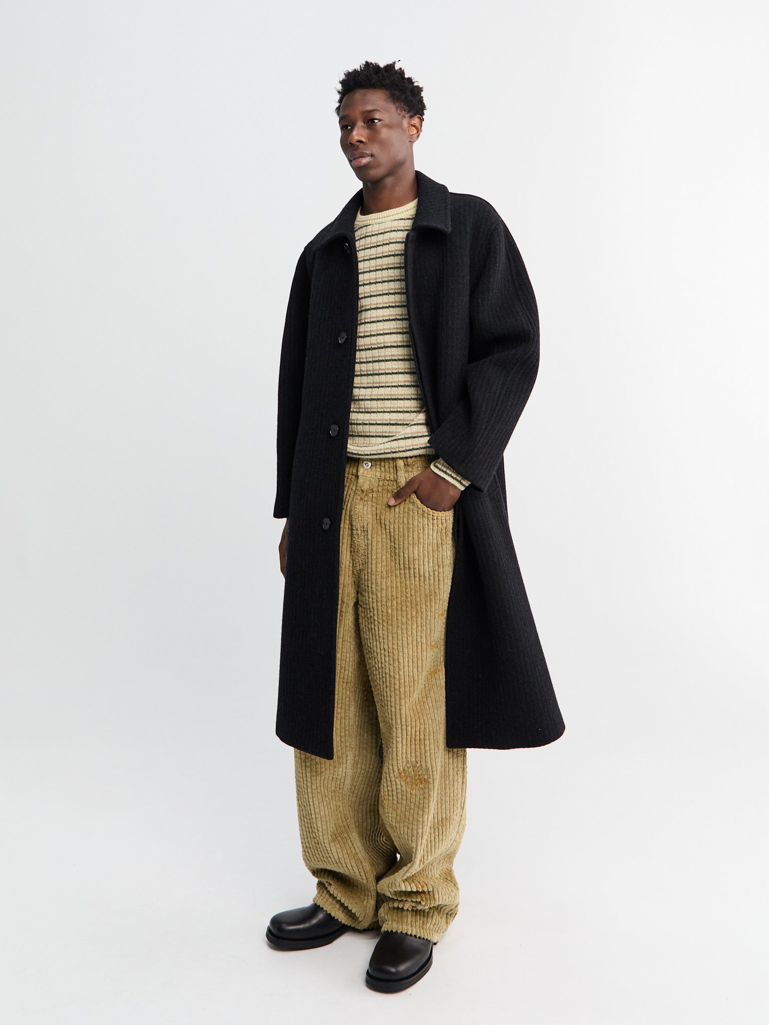 Auralee - Sponge Bonded Wide Wale Wool Soutien Collar Coat in