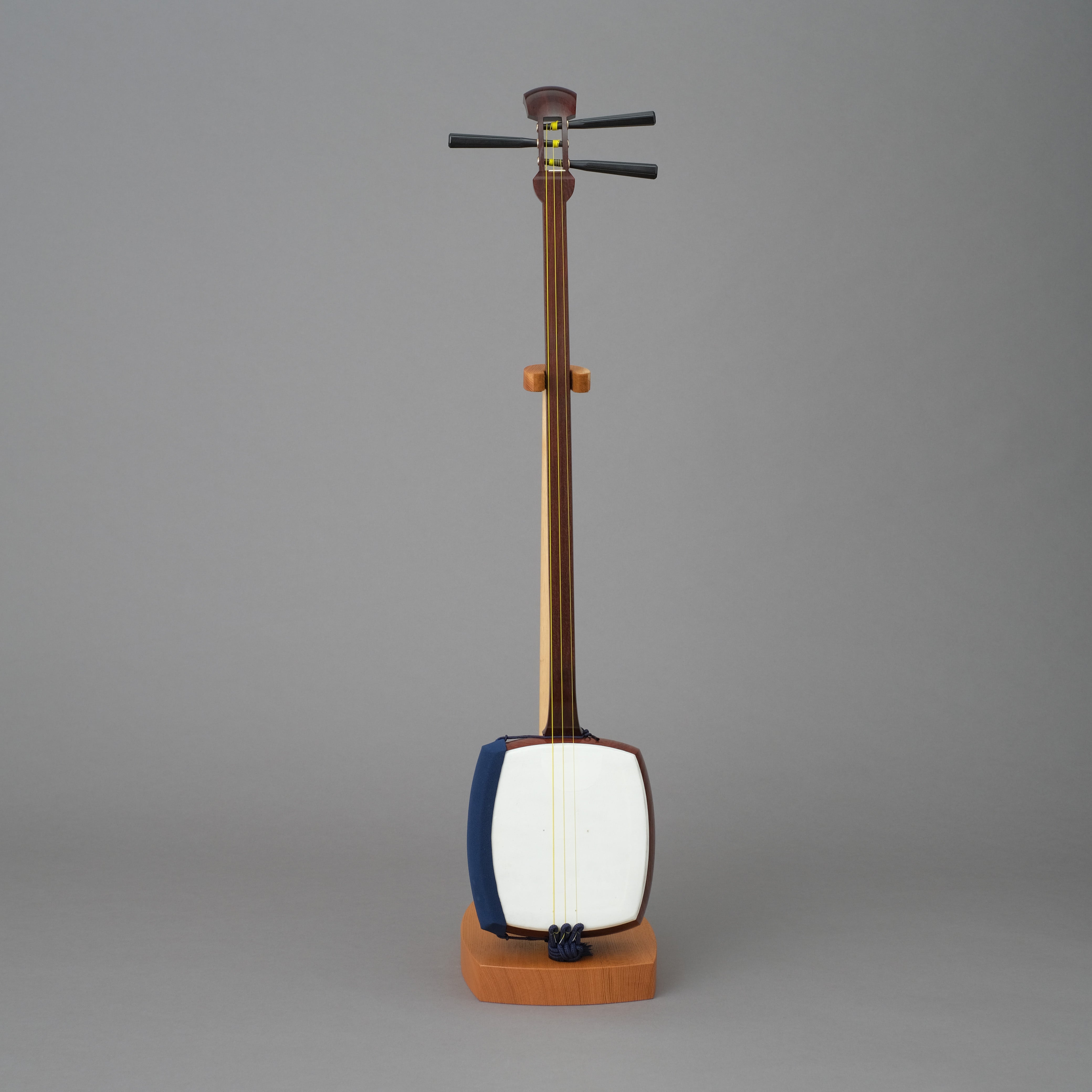 三味線 東さわり 二本溝 太棹 紅木？ 民謡三味線 津軽三味線 紅木 太棹