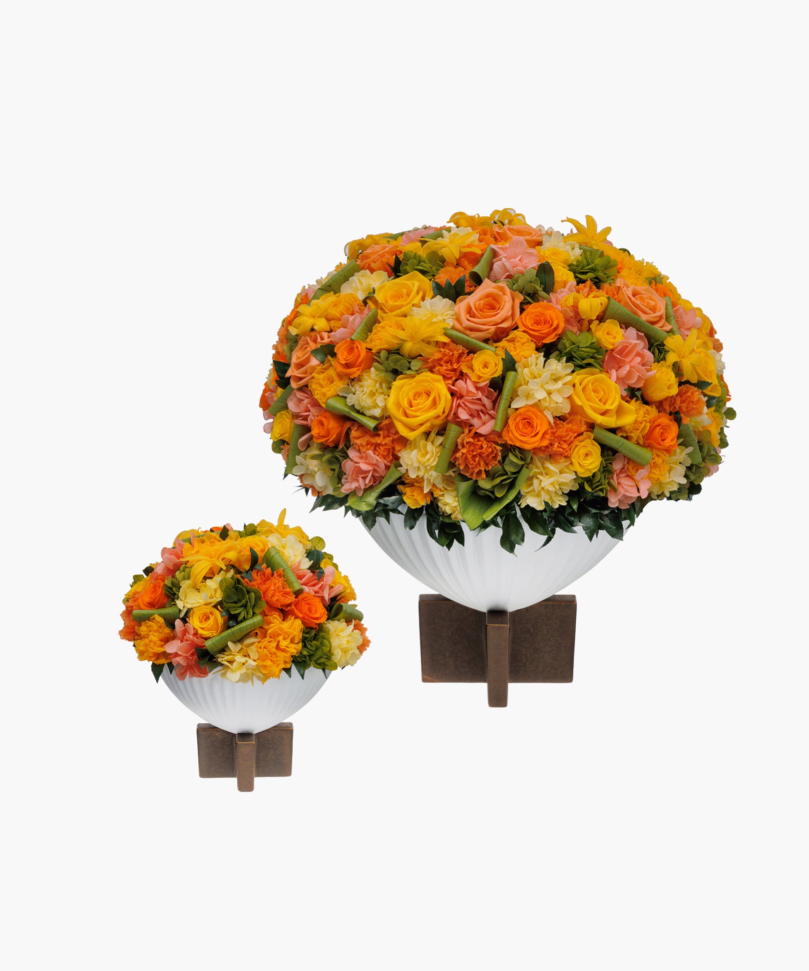 Lively Time (Chrysanthemum Vase)