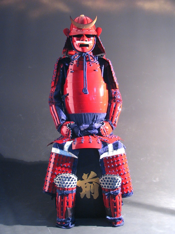 鎧兜甲冑等身大】濃紺糸威 赤桶側 二枚胴具足 | 甲冑工房 武寿