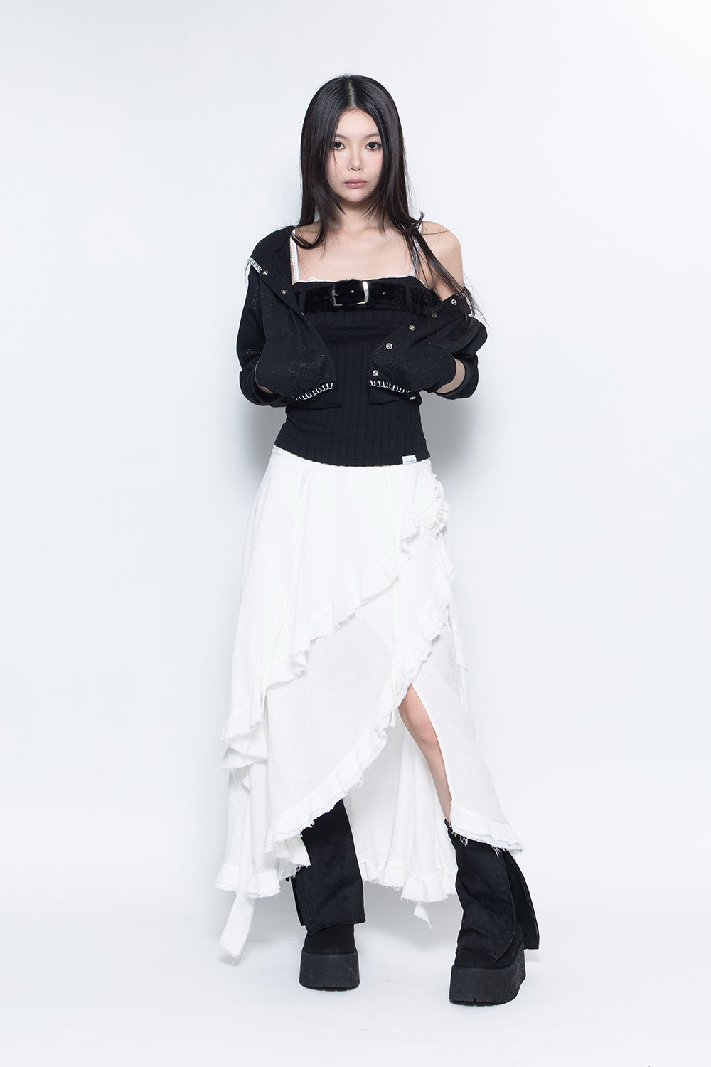 THEREDTHREAD / ザレッドスレッド】S flow rose skirt