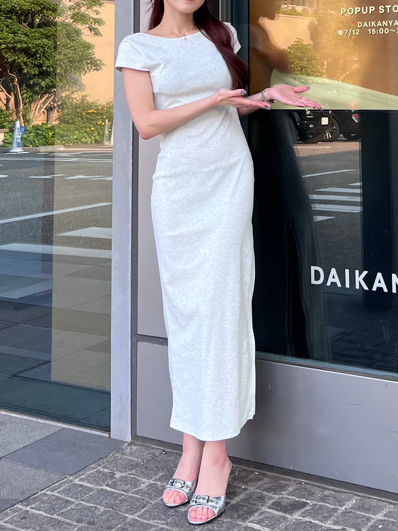 SIDE SLIT MAXI DRESS IN OFF WHITE – VELLA FRED