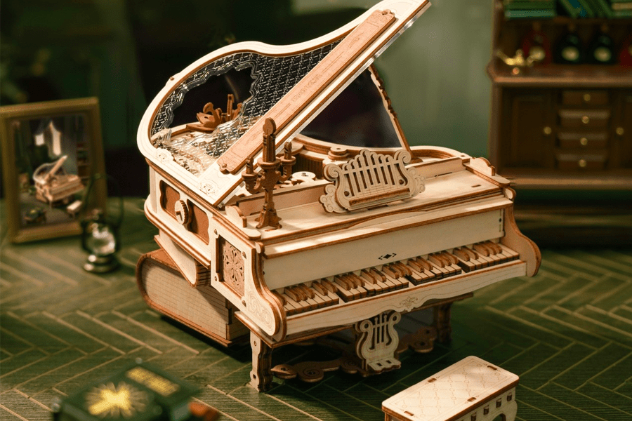 動くオルゴール付きパズル「魔法のピアノ」が発売！