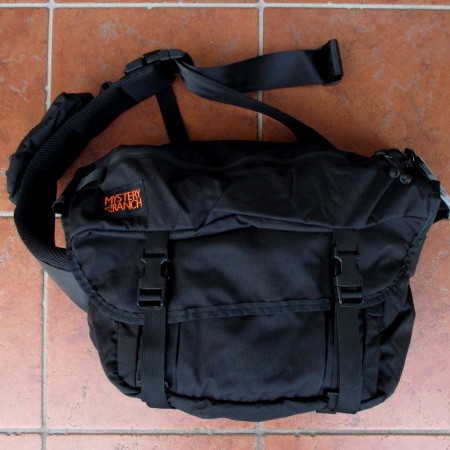 MYSTERY RANCH（USA）メッセンジャー「インベーダー