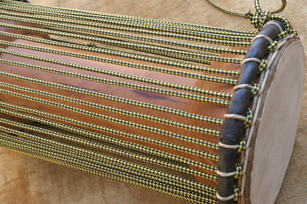 トーキング ドラム マリのタマ Talking Drum TAMA from Mali：楽器屋