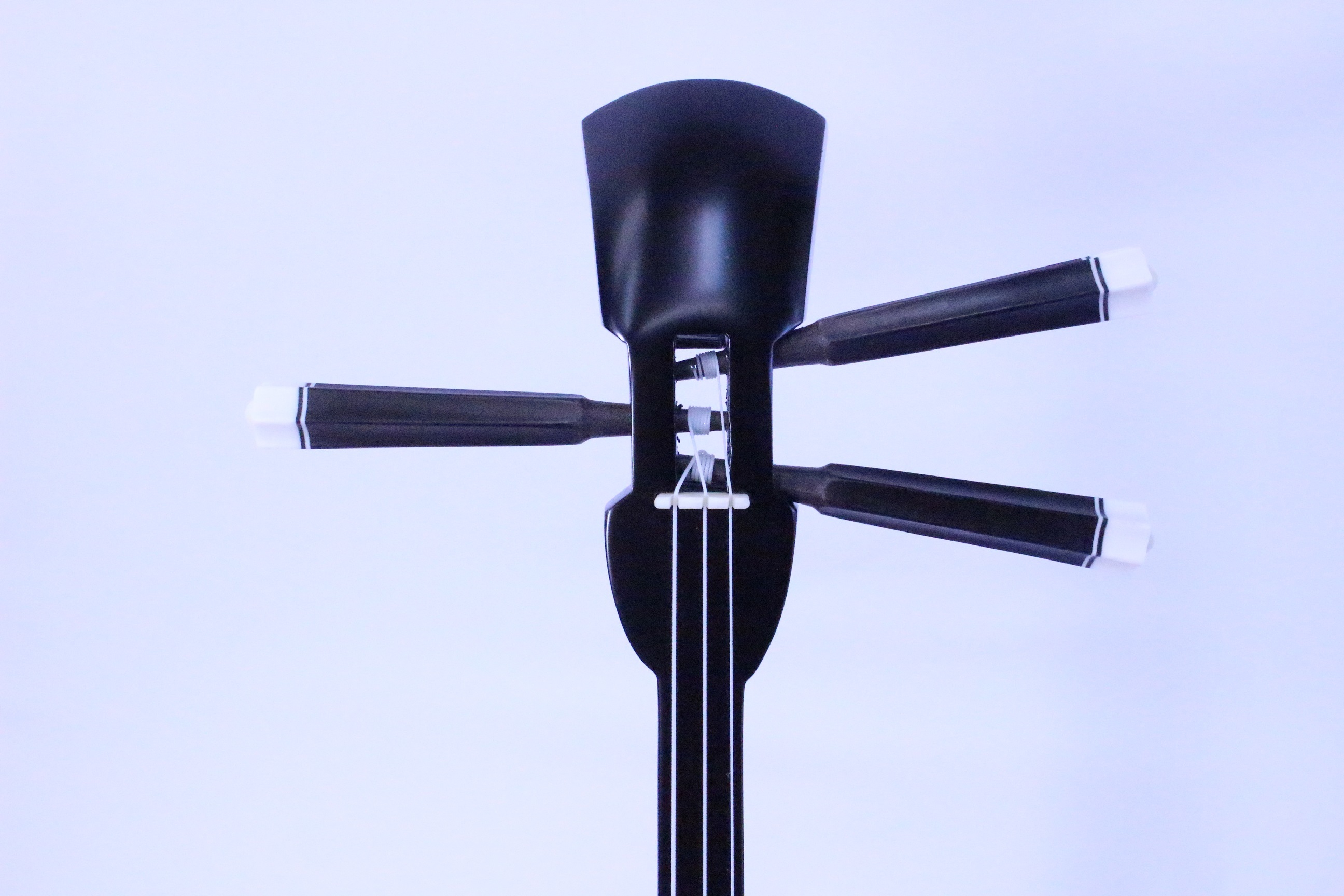 人工皮張り三線 【初心者向け8点セット】≪全国送料無料！！≫ 三線