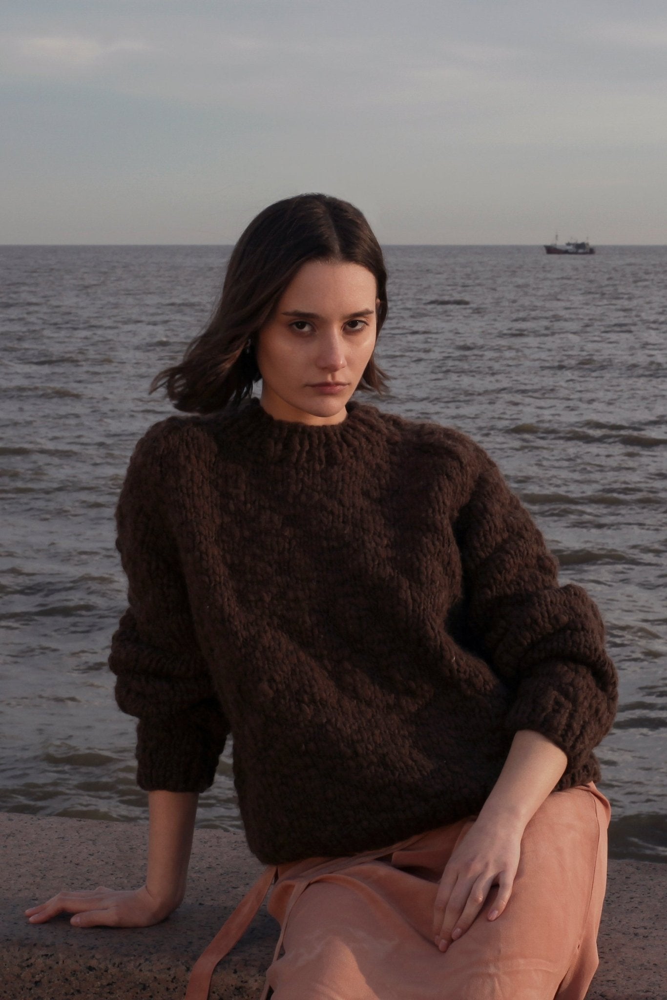 Artisanal hand-knitted luxury wool jumper. – ound