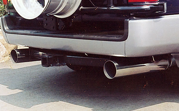 Bomber Exhaustデュアルマフラー：ハイラックスサーフ185ディーゼル