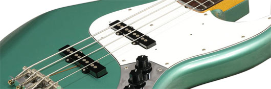 ジャズベースのピックアップ（シングルx2）を活用して直列の