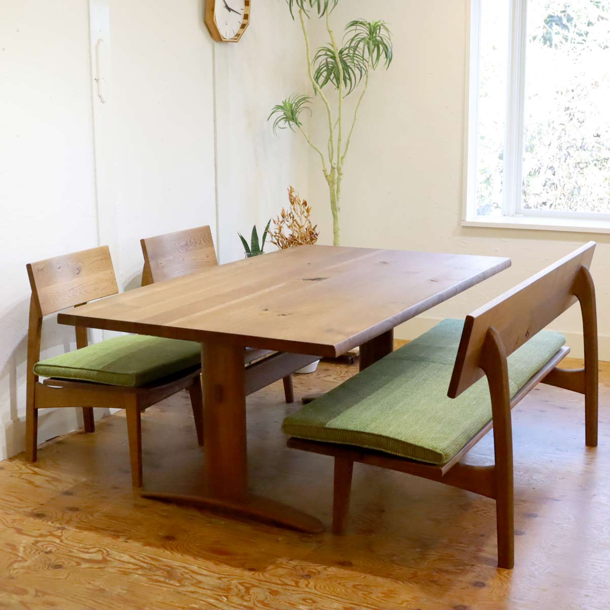 飛騨産業 キツツキ 森のことば ダイニング4点セット テーブル チェア