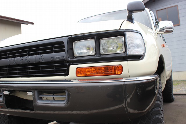 ランクル80 角目4灯キット完成で販売開始！ランクル80を輸出用の角