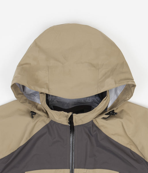 stussy-taped-seam-rain-shell-