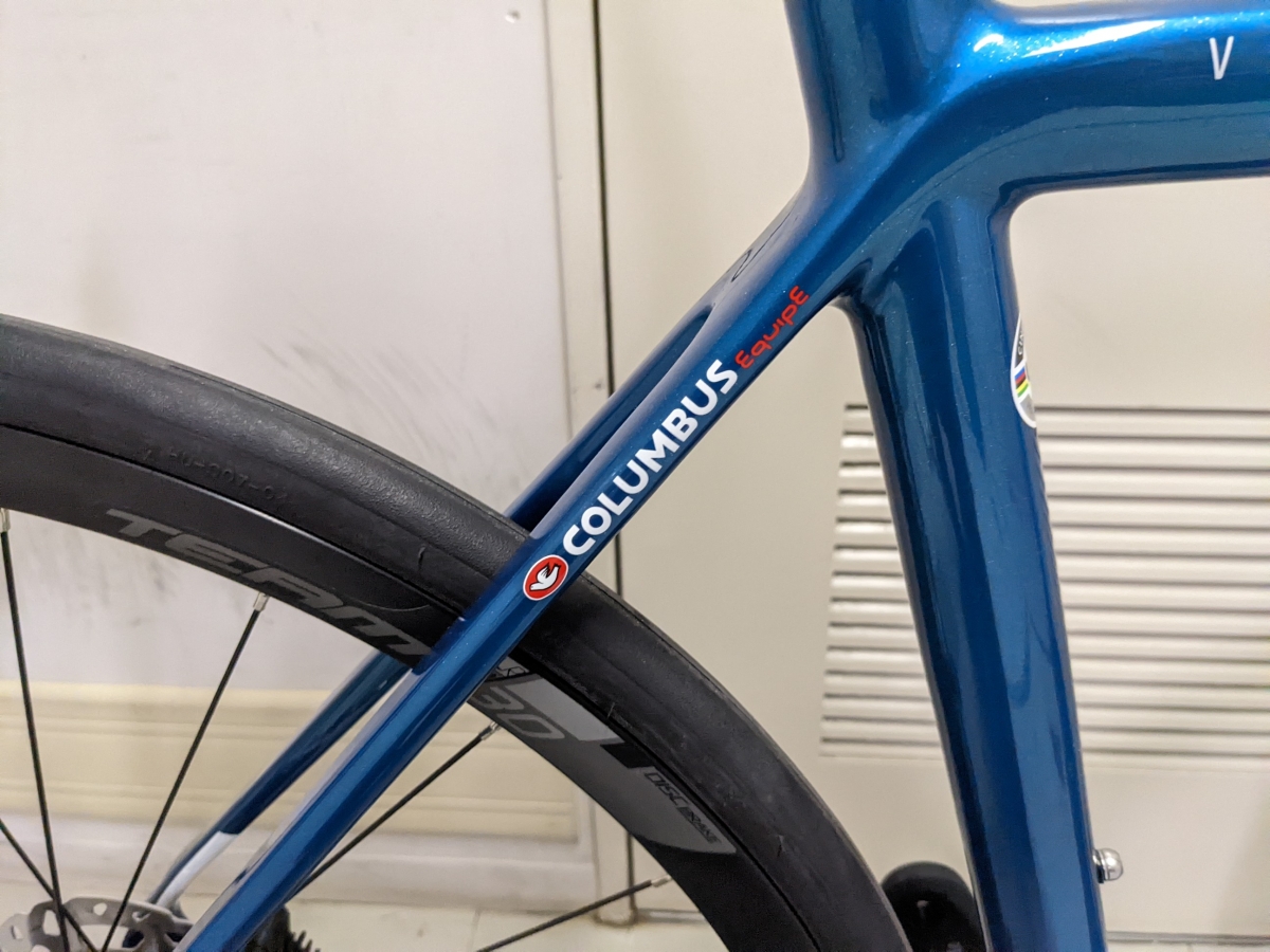 CINELLI】個性的なカーボンロードご紹介いたします。（CINELLI VELTRIX