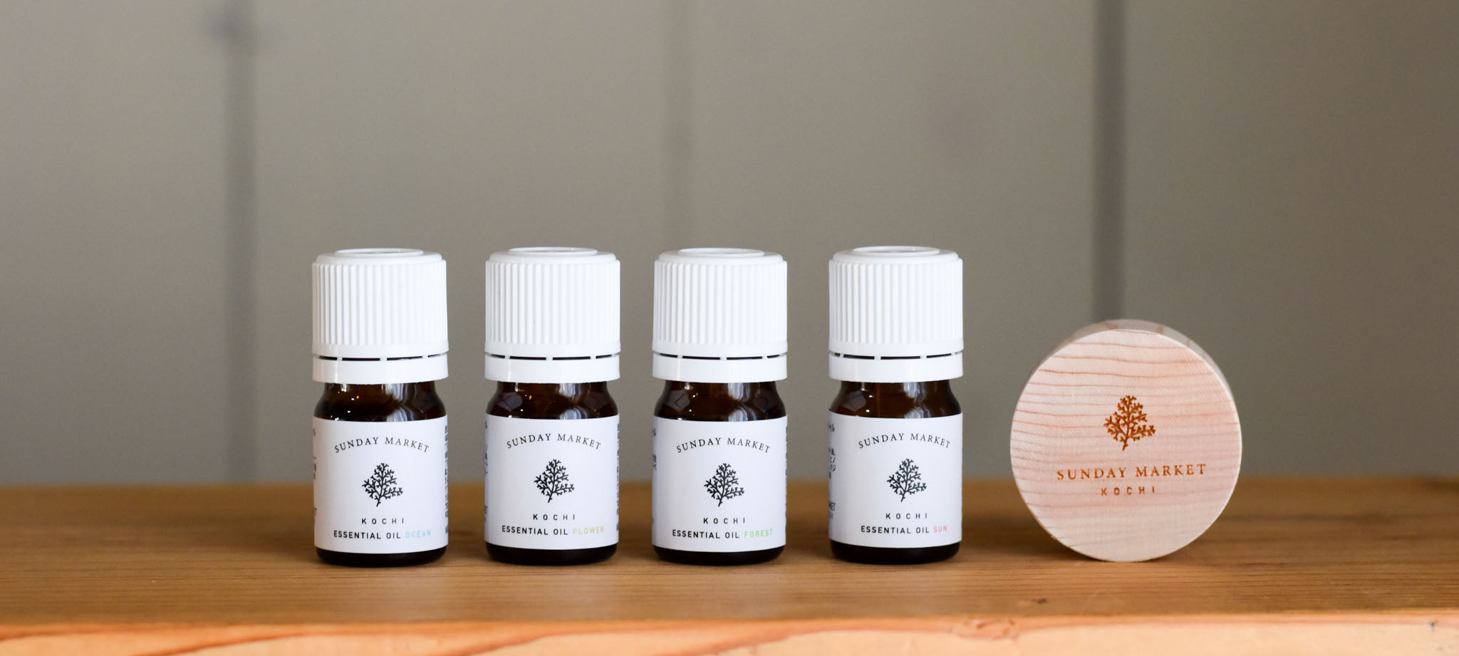 Essential Oil エッセンシャルオイル