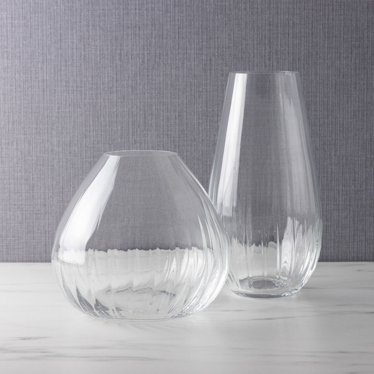 匿名配送ボヘミアクリスタル ネオジウムガラス ハンドル付フラワー