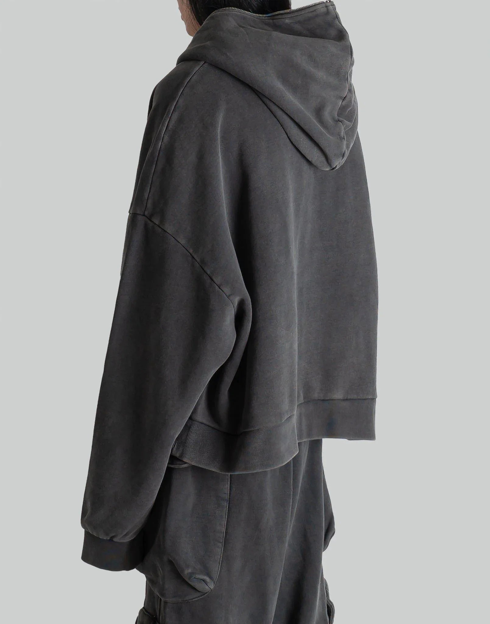 entire studios ETERNAL ZIP – 082plus