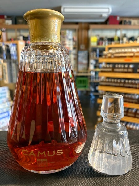 700ml？ 40%？ カミュ カラフェ バカラ 替栓付 KJ3089 | 京屋酒店