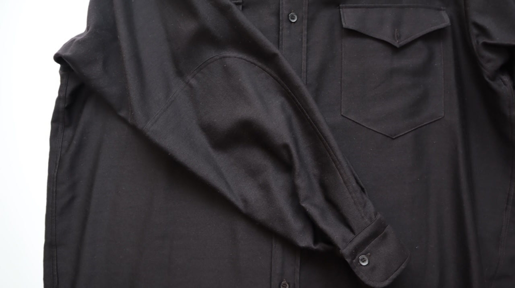 comoli【コモリ】22awウールモールスキンワークシャツレビュー！ | F