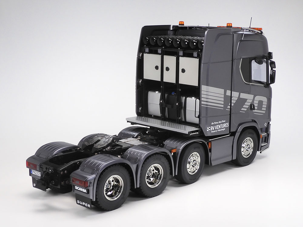 1/14RC スカニア 770 S 8×4/4（ガンメタエディション）: RCモデル