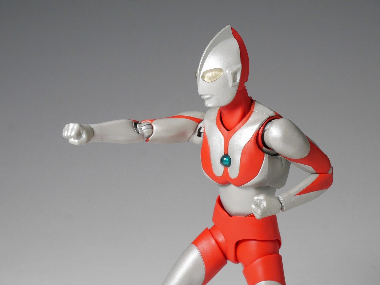 魂ストア限定商品「S.H.Figuarts ウルトラマン [BEST SELECTION