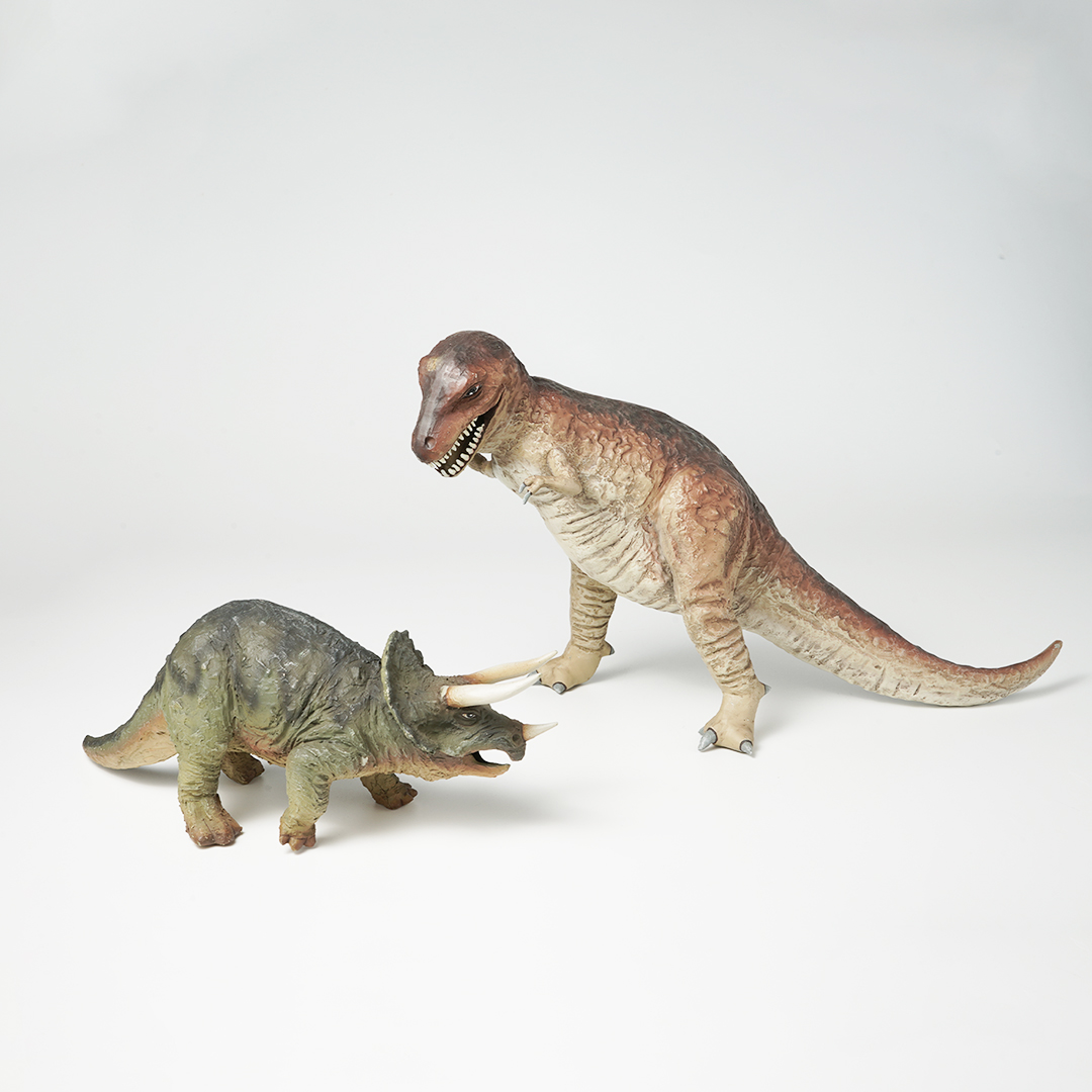 恐竜 組み立て・色塗り製作 ティラノサウルス（初級） - 匠宿