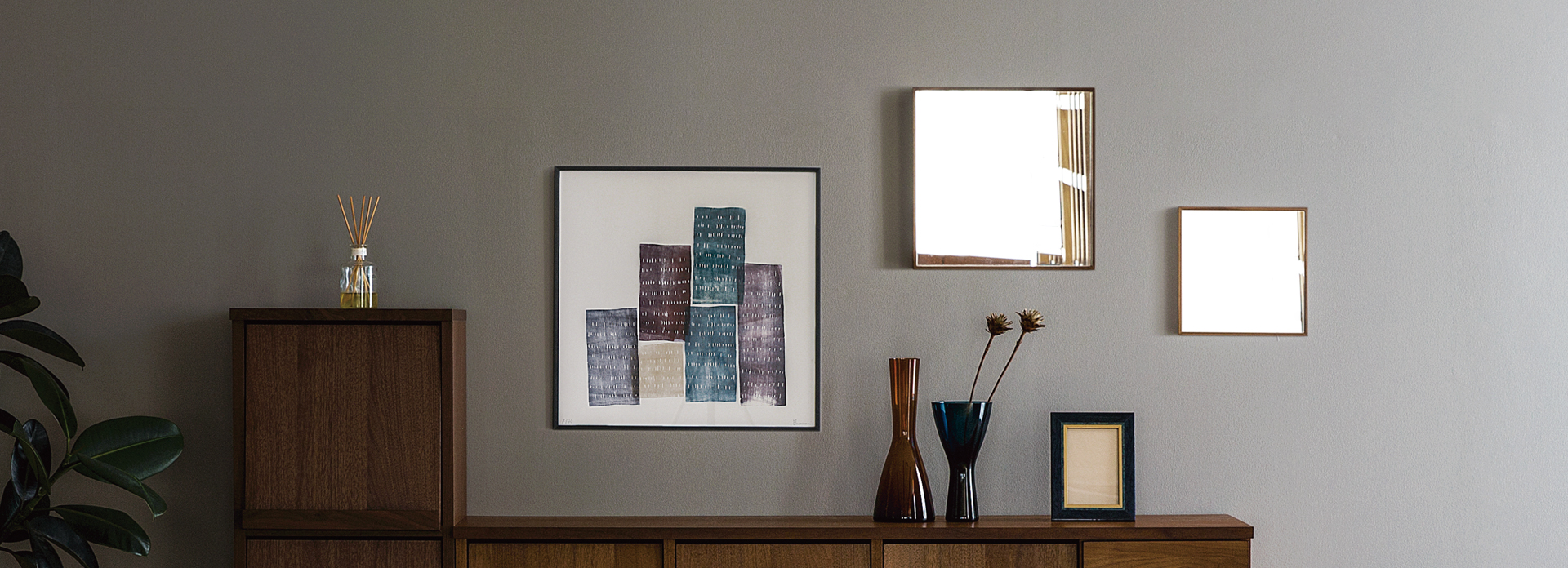 ボックスミラー 3535ミラー WALNUT(W35×D6×H35cm)税込￥29,000 | 高野