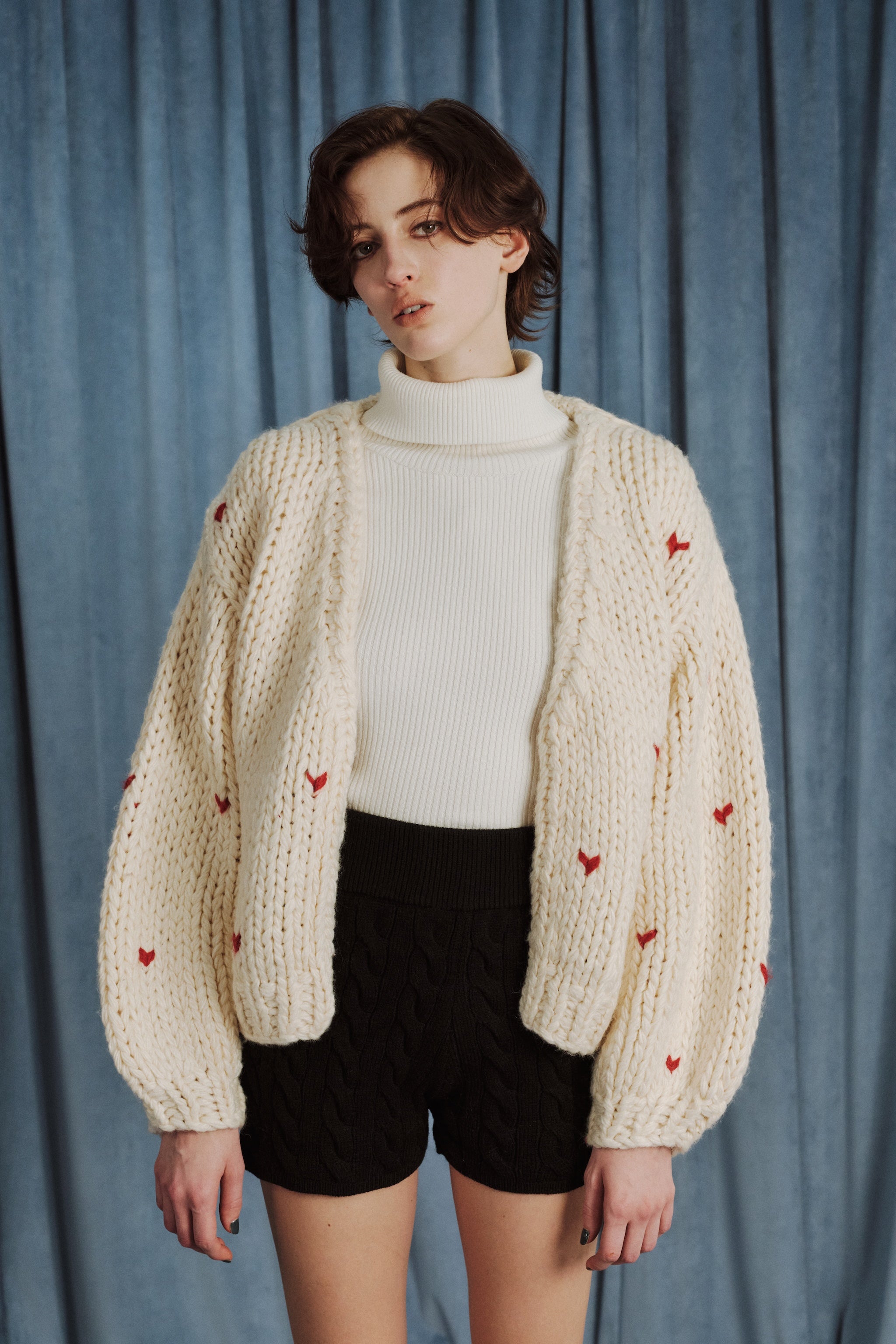 Reeperbahn Turtle Neck Knit – THE TOÉ