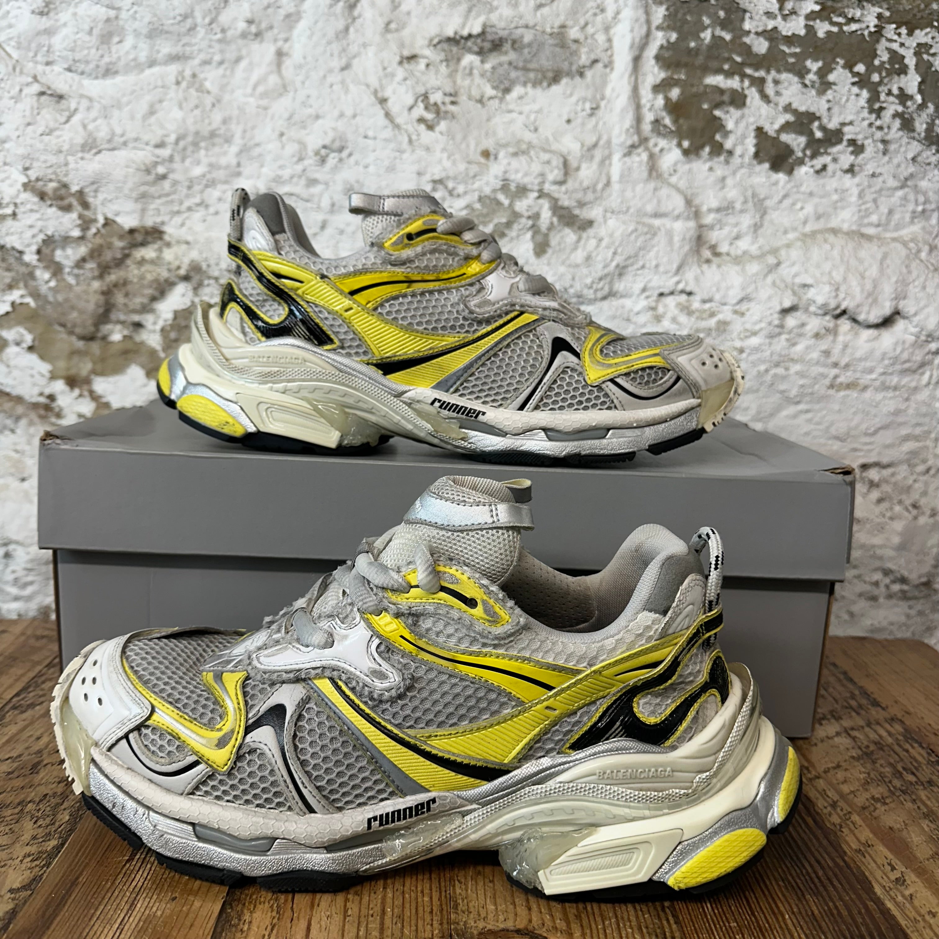 Balenciaga Runner 2.0 Yellow Gray Sneaker Sz 9 (42) – The Gallery