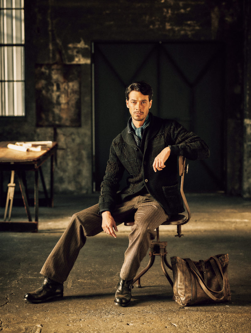 ダブル アール エルのある肖像 | THE RAKE JAPAN | The Modern Voice