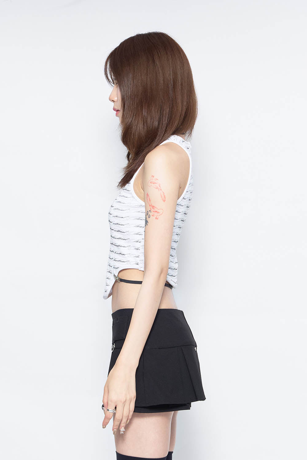 THEREDTHREAD / ザレッドスレッド】S clip logo tank