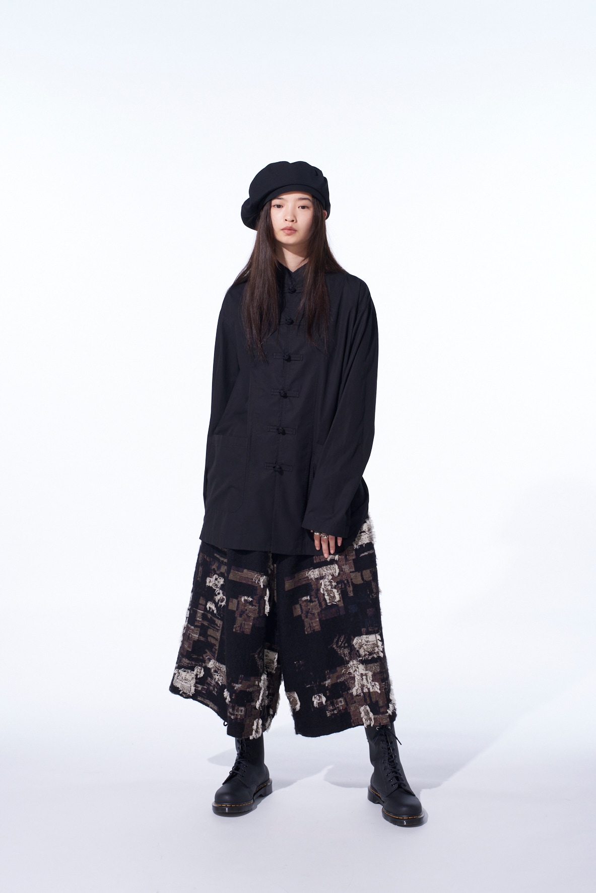 PATCHWORK CUT JACQUARD CULOTTE PANTS(M Black): S'YTE｜THE SHOP