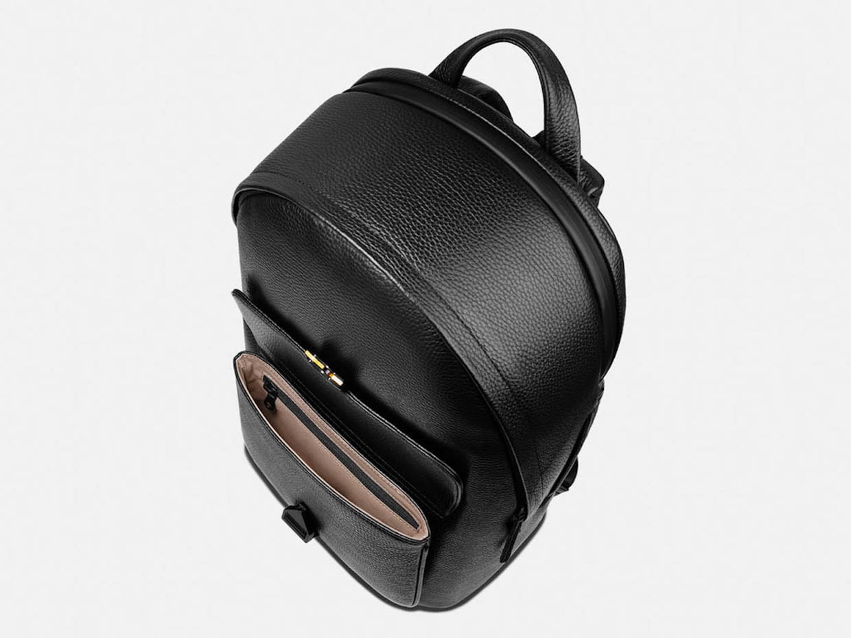 GRAMS(28) 151 Stealth Backpack Is The Perfect Antidote for Sloppy Bags