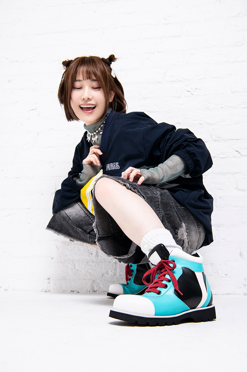 ブルーアーカイブ -Blue Archive-]カズサのスニーカー | 【THEキャラ