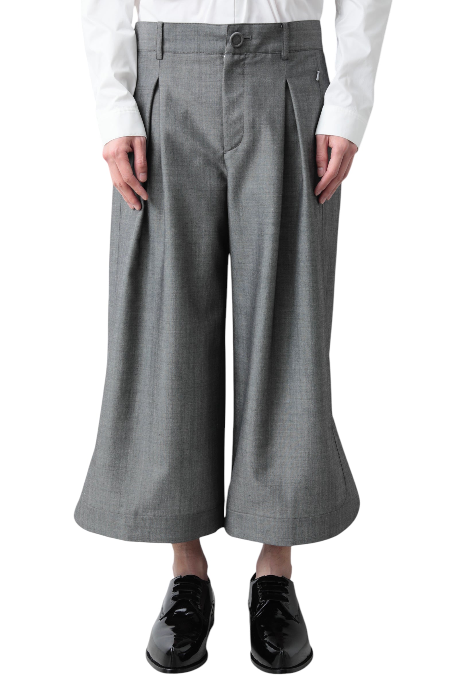 ORIMI CROPPED BIG SLACKS – THE ELEPHANT
