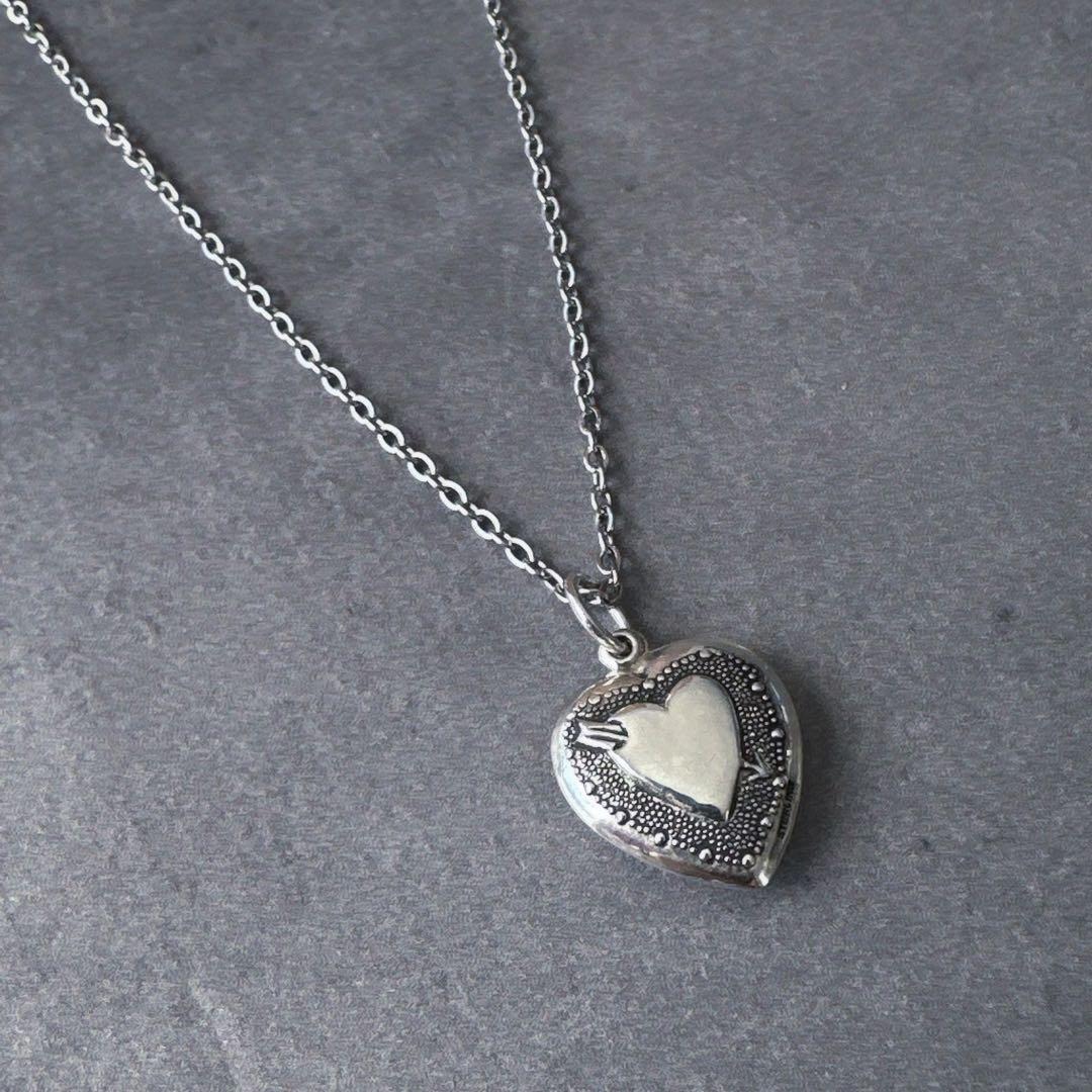 30s スウィートハートジュエリー アールデコ 古着 渦巻 波 NAVY - メルカリ