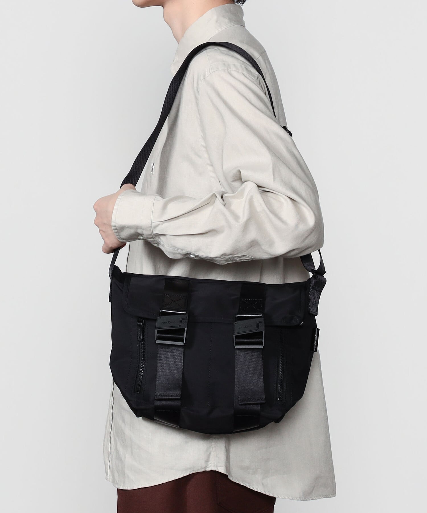 楽天市場】メッセンジャーバッグ uniの通販