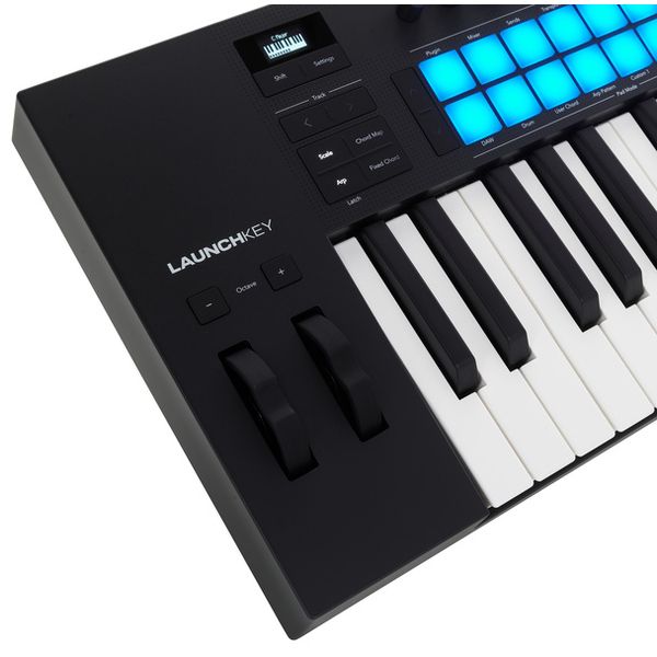 Novation Launchkey 25 MK4 – Thomann UK
